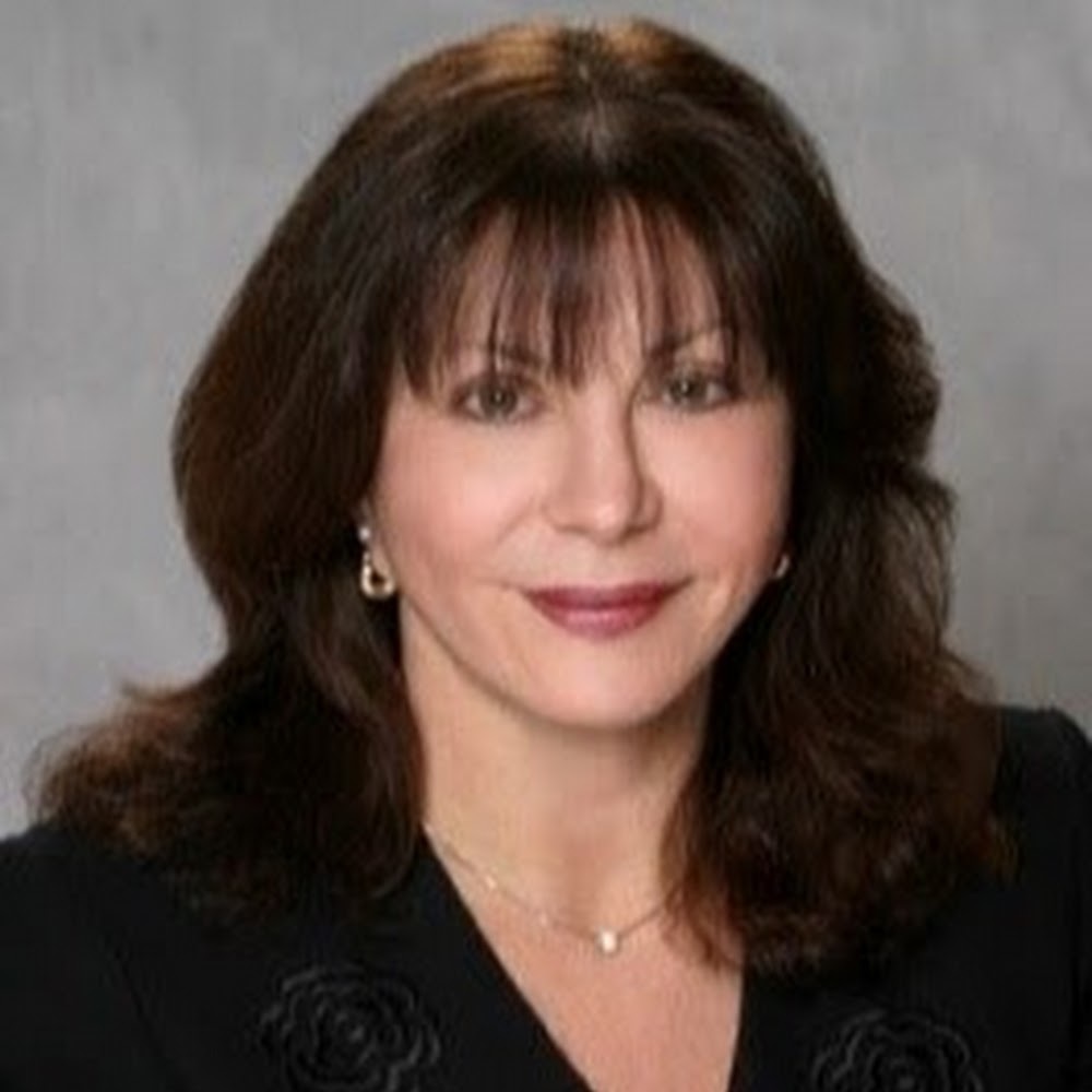 Meet your Posher, Suzanne